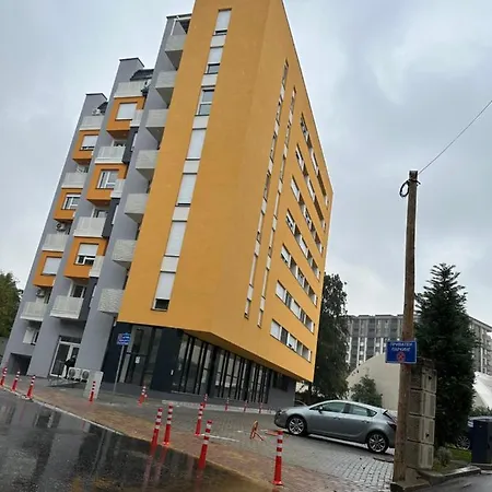The Golden 7 - Near Center & Free Parking - * Skopje