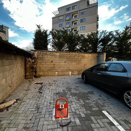 The Golden 7 - Near Center & Free Parking - Apartment Skopje