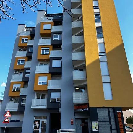 The Golden 7 - Near Center & Free Parking - Skopje